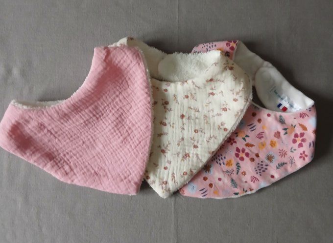 Coffret de 3 Bavoirs Bandana avec prénom