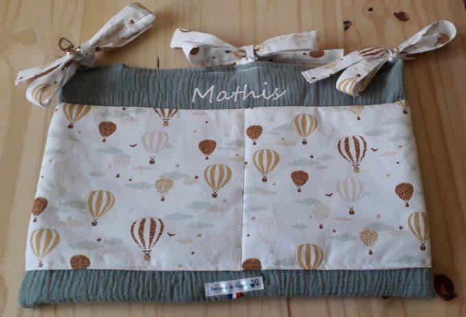 Range doudou personnalisé en coton et double gaze