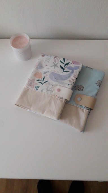 Éléphants & Tendresse – Protège carnet de santé pour bébé