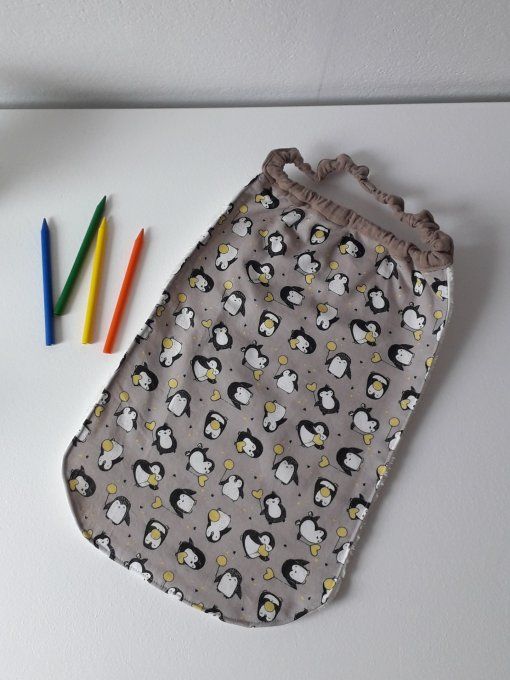 Serviette maternelle personnalisable