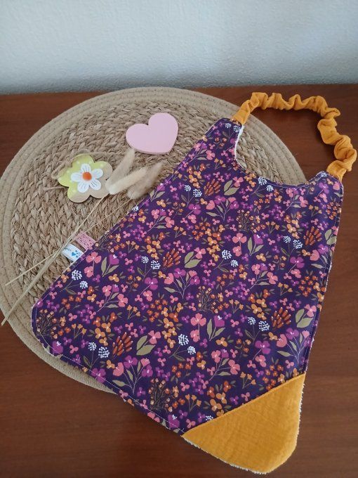 Serviette élastiquée maternelle personnalisée