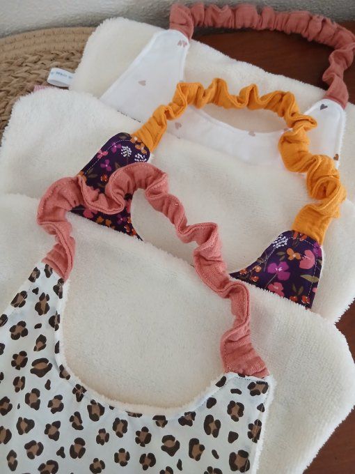 Serviette élastiquée maternelle personnalisée