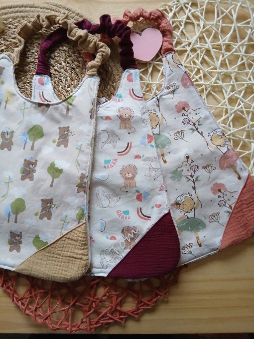 Serviette élastiquée maternelle personnalisée