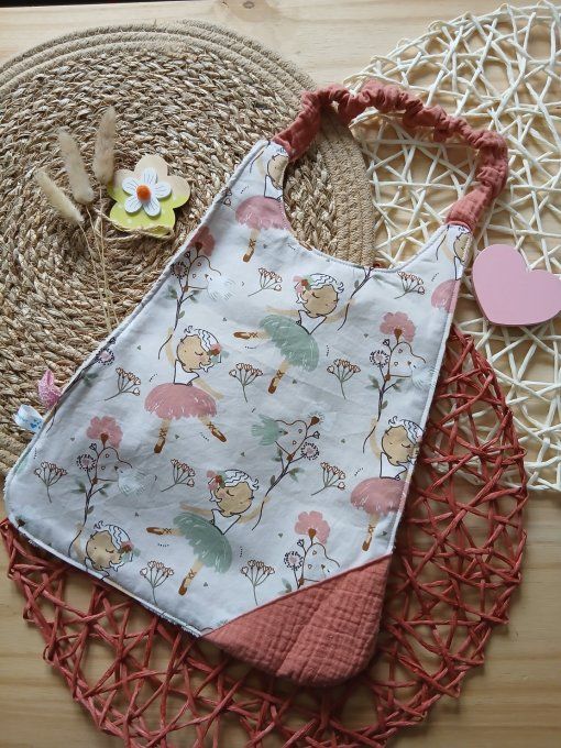 Serviette élastiquée maternelle personnalisée
