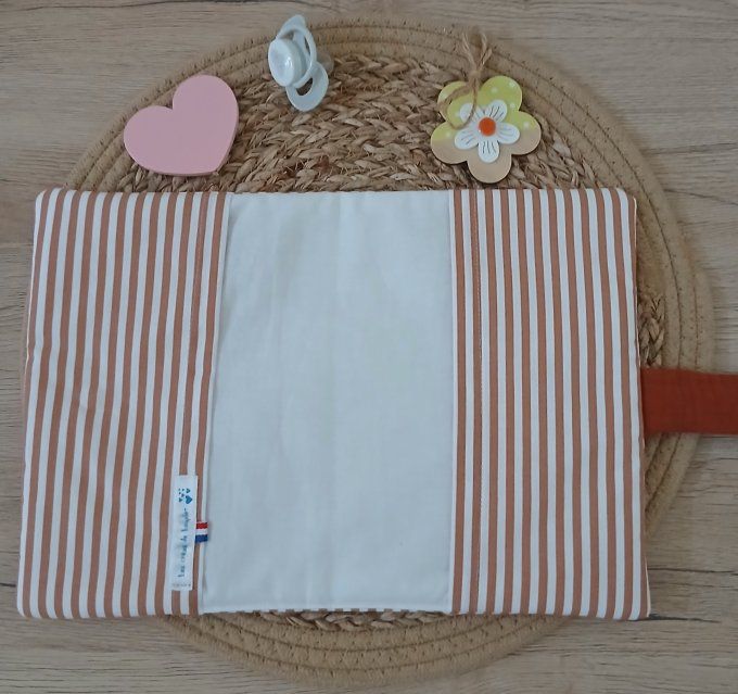 Protège carnet de santé Fleur rose ou Rayure