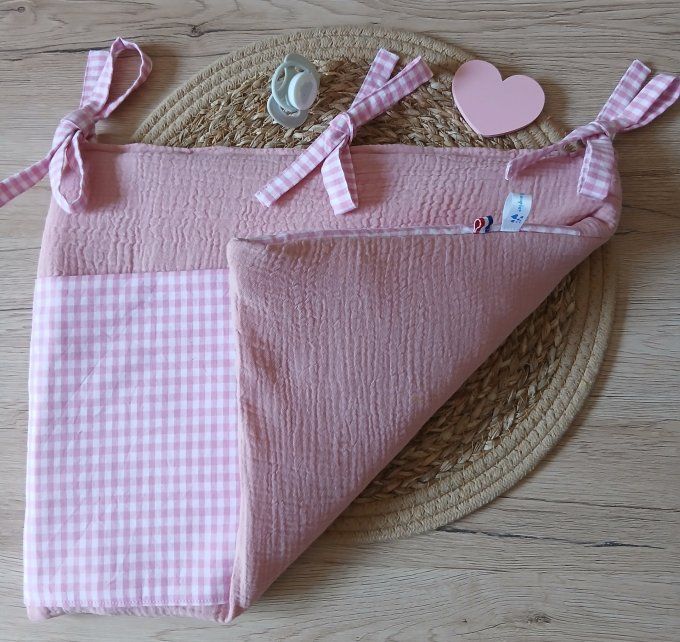 Range doudou personnalisé en vichy rose