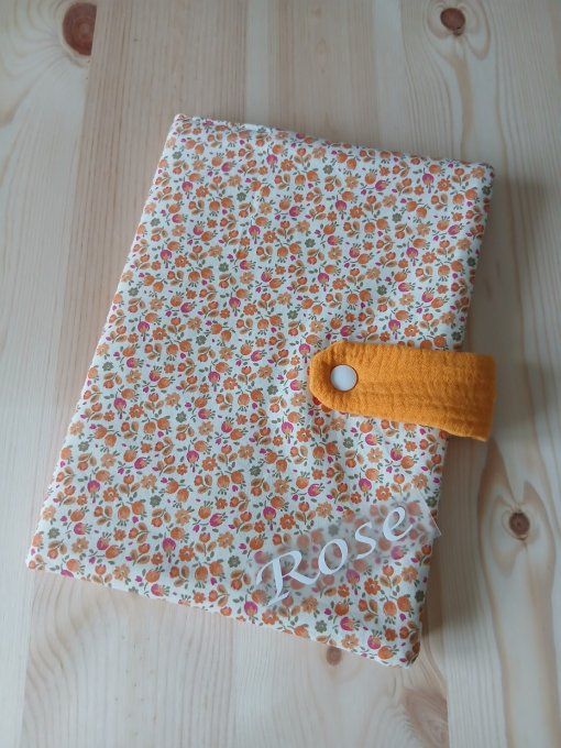 Protège carnet de santé Fleuri personnalisé