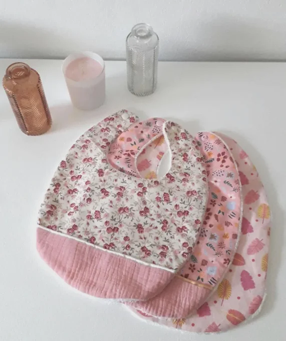 Bavoir bébé fille personnalisé avec prénom