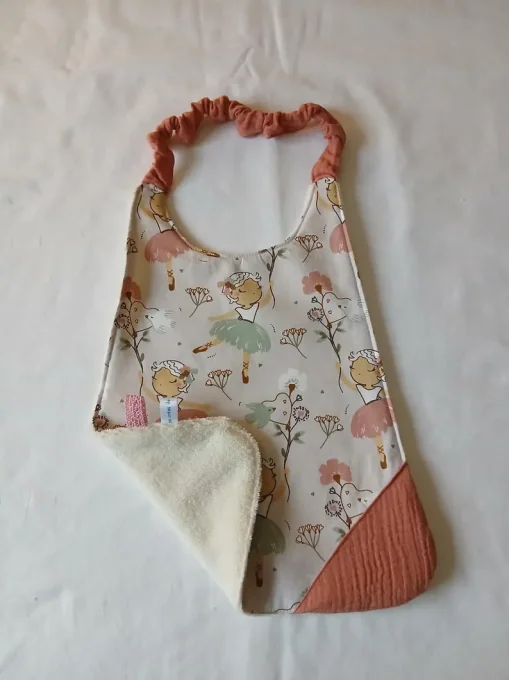 Serviette élastiquée maternelle - taille 2-6 ans